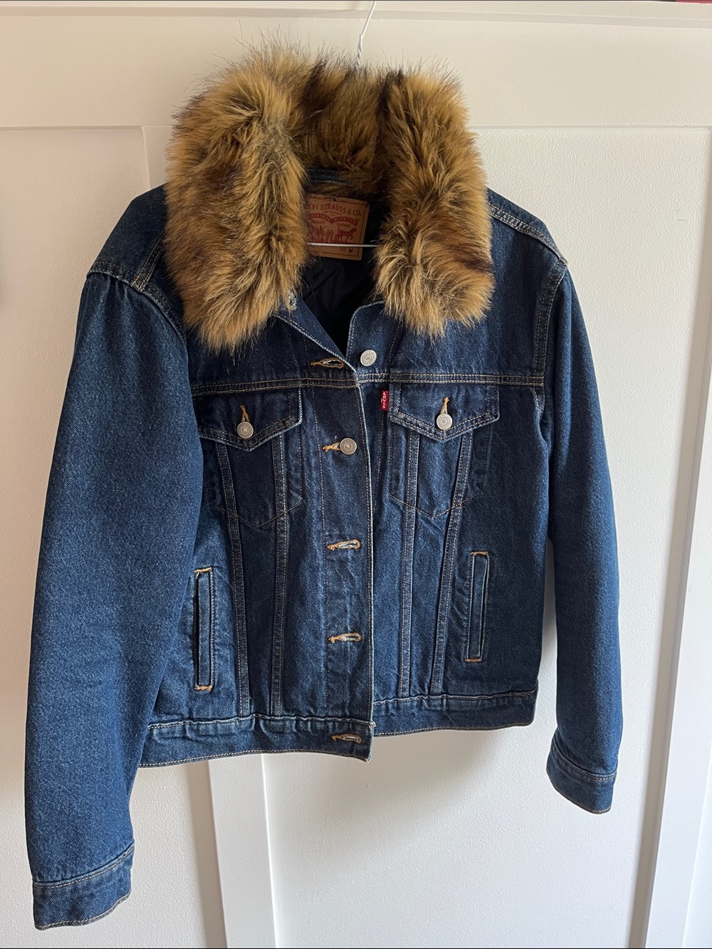 Levi's Dark Blue Denim Jacket with Faux Fur Collar size M